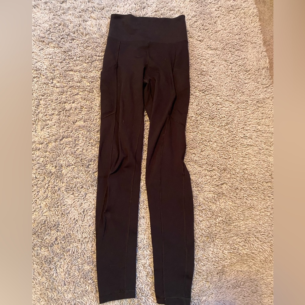 Black leggings with pockets